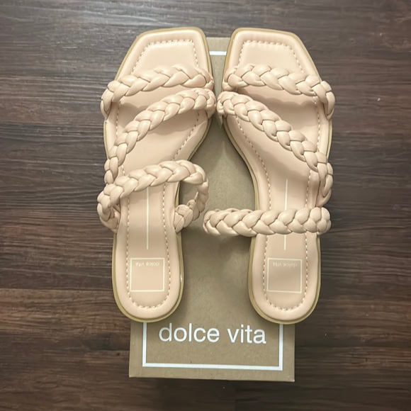 Dolce Vita Shoes - Dolce Vita Iman Slide Sandal - Size 7.5 in Cream